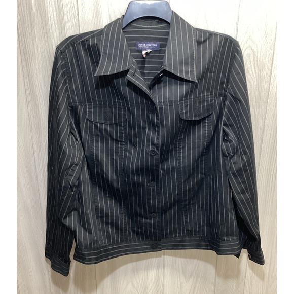 Jones New York Tops - JONES NEW YORK Women's (Size‎ 25" x 24") Long Sleeve Button Down Collared Shirt